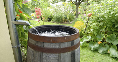 Come utilizzare l’acqua piovana raccolta in una cisterna